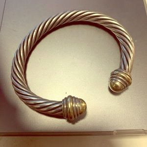 Classic cable bracelet